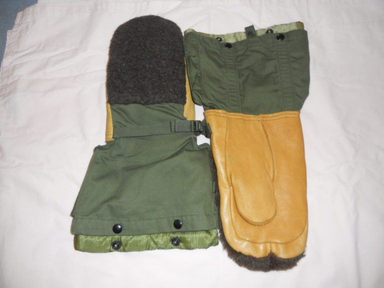 Genuine US Military Issue ECW O/D Arctic Mittens Brand NEW W/ Quilted ...