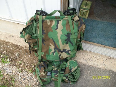 US Protective Ensemble Carrying Bag Hunting Woodland Camo Large Army Surplus 