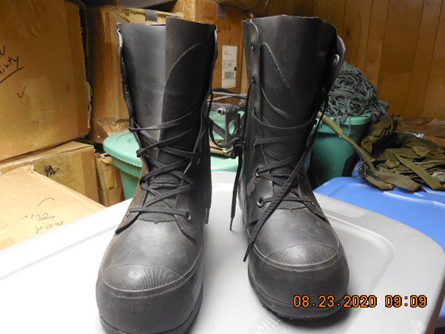 U.S Army - Military - Extreme Cold Weather Mickey Mouse Bunny Boots