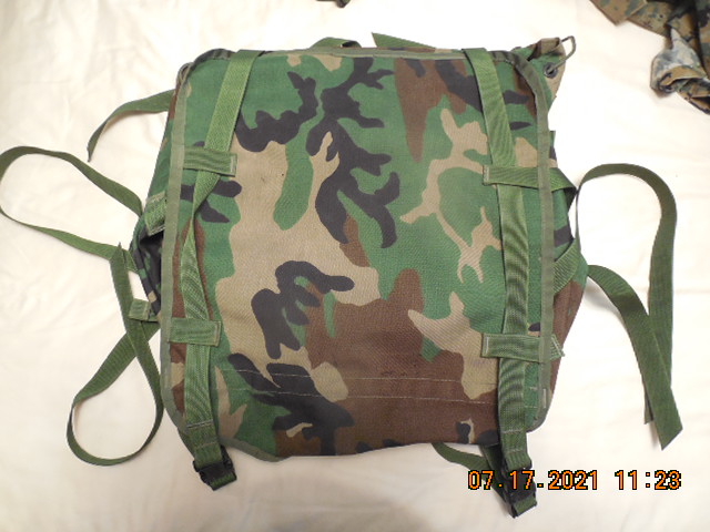 Genuine Military Issued Woodland Camouflage Lightweight  Compact Shoulder Bag 